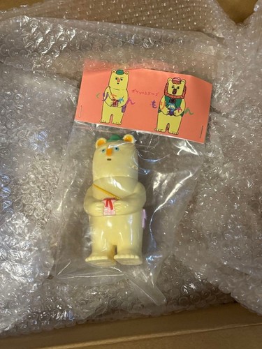 Vinyl toys paradise - a.a.a.vinyl,